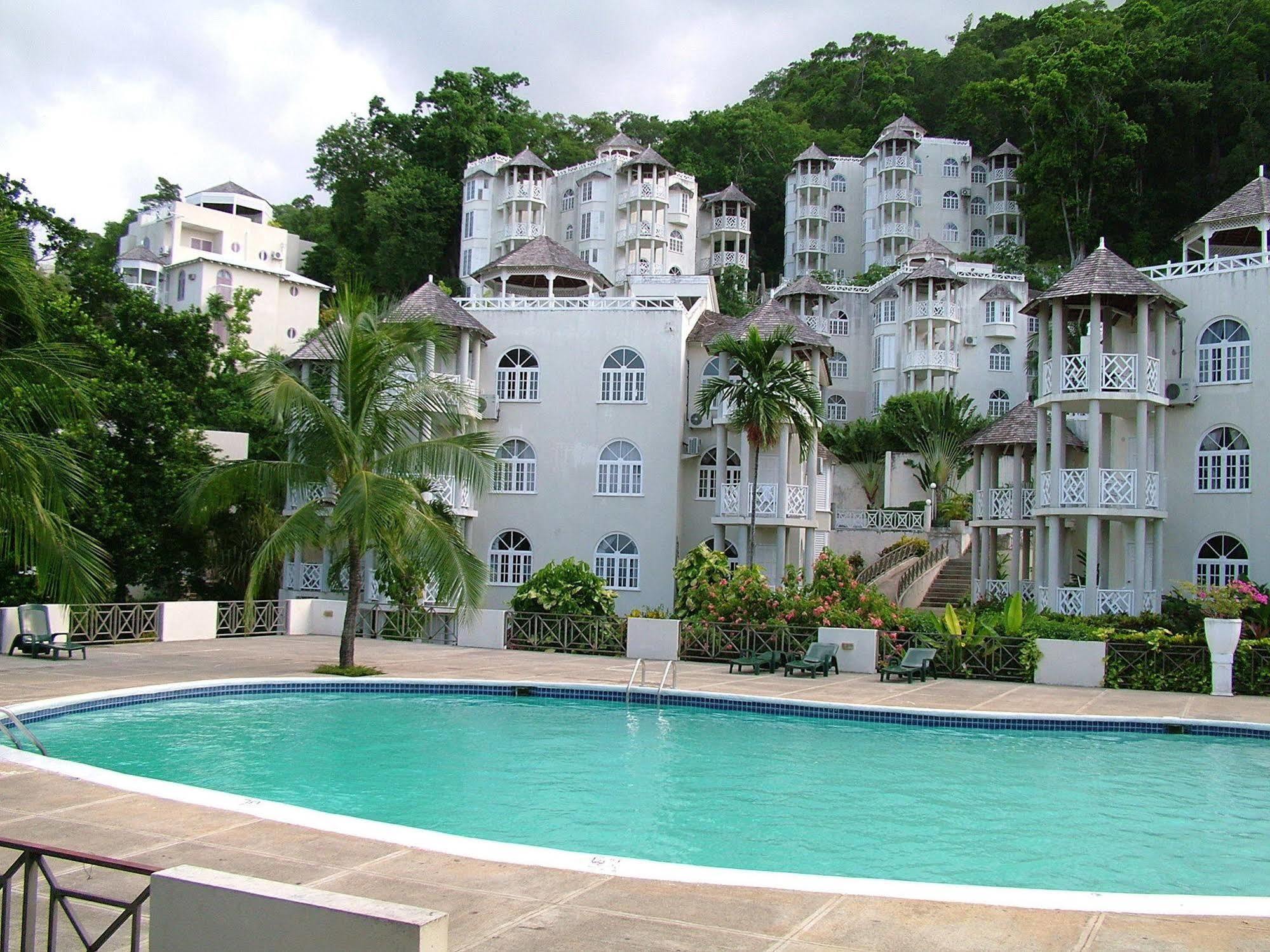 Skycastles Condominiums Ocho Rios Facilities photo