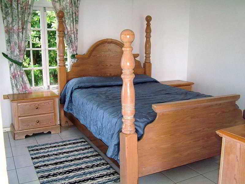 Skycastles Condominiums Ocho Rios Room photo